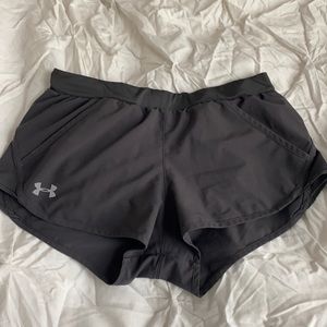 Medium Under Armour Athletic shorts